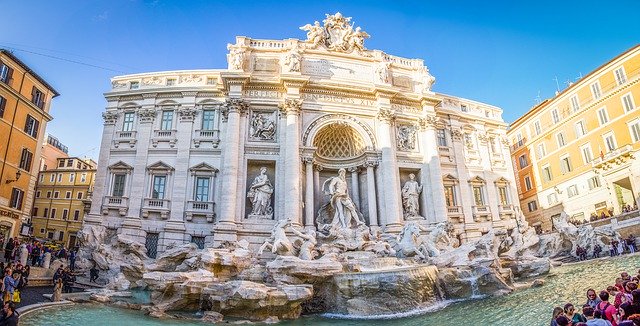 Gratis download Trevi Rome Italië - gratis gratis foto of afbeelding om te bewerken met GIMP online afbeeldingseditor