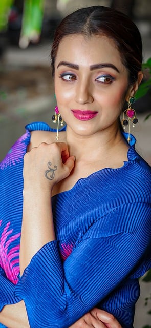 Free download trisha krishnan indian actress free picture to be edited with GIMP free online image editor