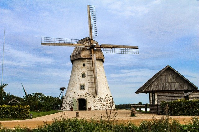 Descărcare gratuită Trouble Dutch Mill Baltic States - fotografie sau imagini gratuite pentru a fi editate cu editorul de imagini online GIMP