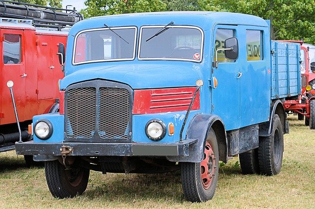 Free download truck old historical old truck free picture to be edited with GIMP free online image editor