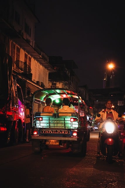 Free download tuktuk yaowarat bangkok china town free picture to be edited with GIMP free online image editor