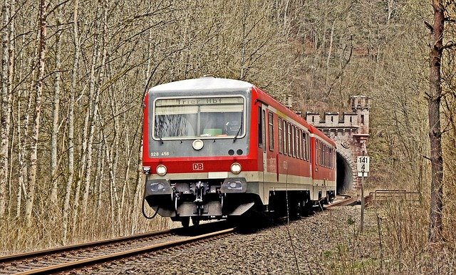 Free download tunnel exit diesel multiple unit free picture to be edited with GIMP free online image editor