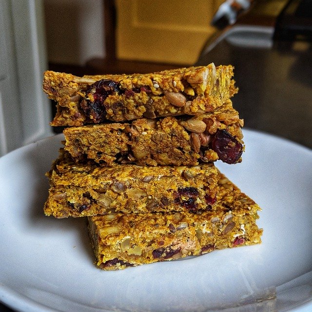 Tải xuống miễn phí Turmeric Granola Bars - ảnh hoặc ảnh miễn phí được chỉnh sửa bằng trình chỉnh sửa ảnh trực tuyến GIMP