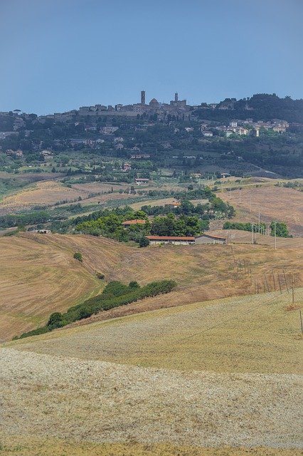 Download gratuito Tuscany Landscape Volterra - foto o immagine gratuita da modificare con l'editor di immagini online GIMP