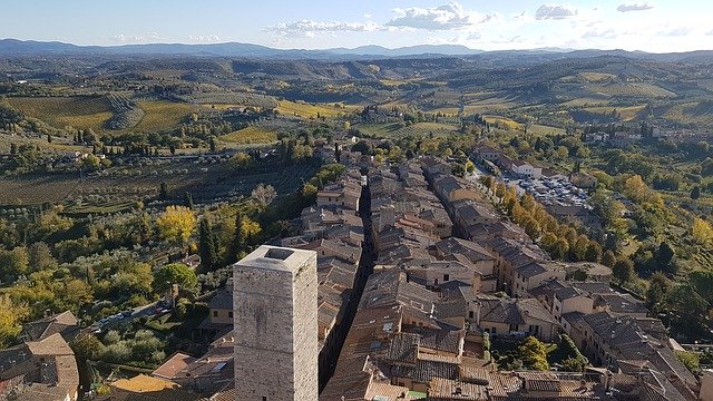 Gratis download Toscane San Gimignano Travel - gratis foto of afbeelding om te bewerken met GIMP online afbeeldingseditor