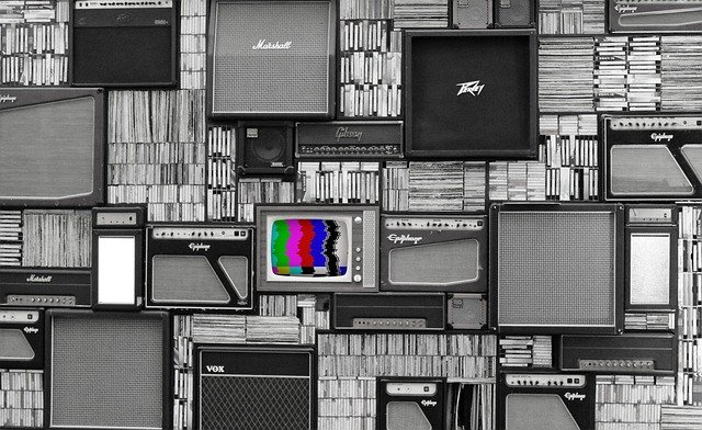 Free graphic tv wall vintage television amp to be edited by GIMP free image editor by OffiDocs
