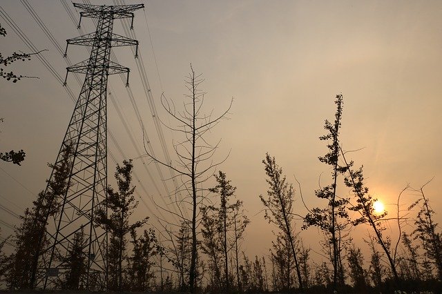 Téléchargement gratuit de Twilight Wire Tower Shadow - photo ou image gratuite à éditer avec l'éditeur d'images en ligne GIMP