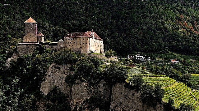 ດາວໂຫລດຟຣີ Tyrol Italy Mountains - ຮູບພາບຫຼືຮູບພາບທີ່ບໍ່ເສຍຄ່າເພື່ອແກ້ໄຂດ້ວຍຕົວແກ້ໄຂຮູບພາບອອນໄລນ໌ GIMP