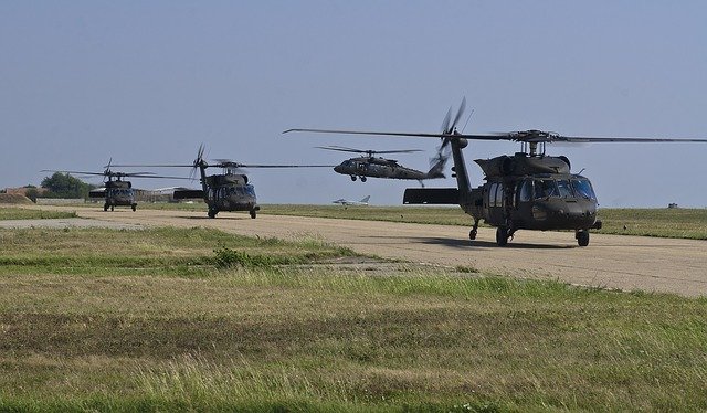 Free download uh 60 blackhawks army aviation free picture to be edited with GIMP free online image editor