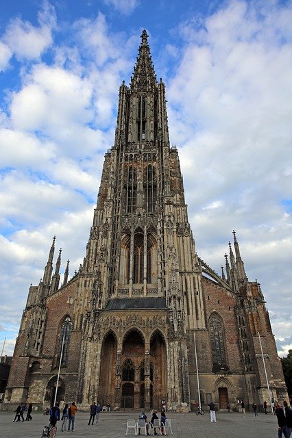 Unduh gratis Gereja Katedral Ulm - foto atau gambar gratis untuk diedit dengan editor gambar online GIMP