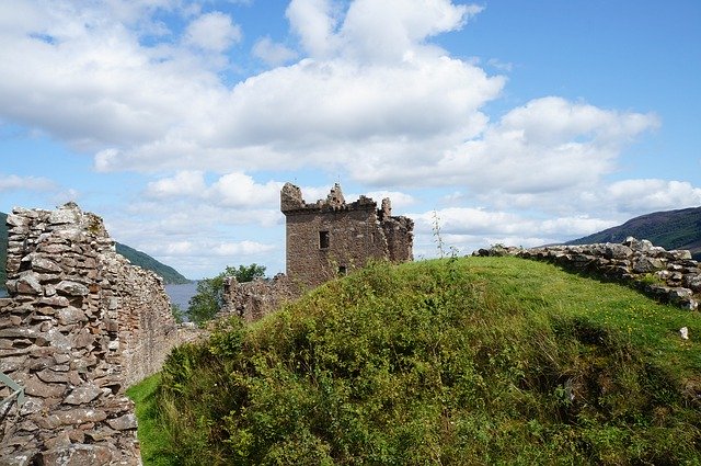 Download gratuito di Urquhart Castle Ruin: foto o immagine gratuita da modificare con l'editor di immagini online GIMP