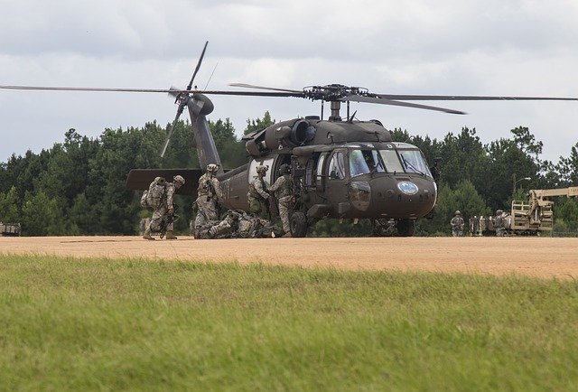 Free download us army uh 60 blakchawk aviation free picture to be edited with GIMP free online image editor