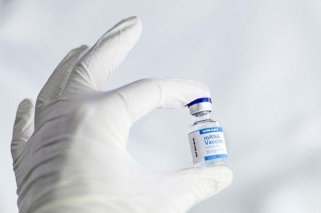 Free download vaccine coronavirus medical hand free picture to be edited with GIMP free online image editor