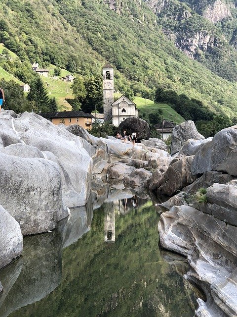 Valle Verzasca Mountains 무료 다운로드 - 무료 사진 또는 김프 온라인 이미지 편집기로 편집할 사진