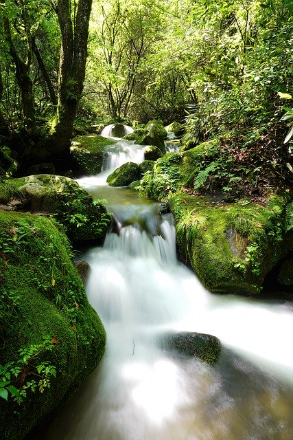 Descarga gratuita Valley Water Clean: foto o imagen gratuitas para editar con el editor de imágenes en línea GIMP