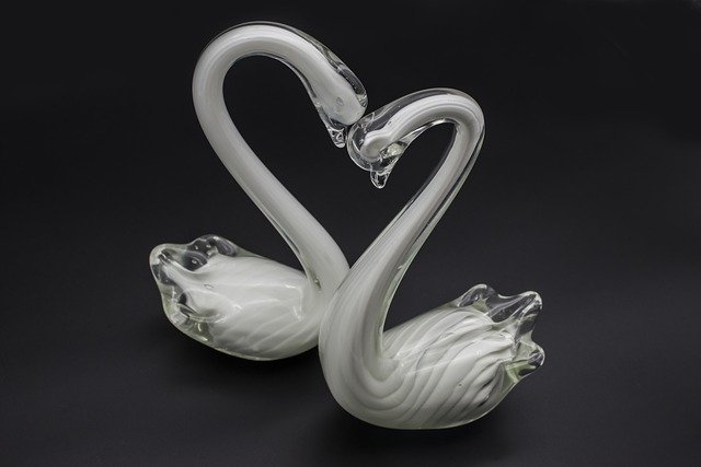 Free download Vases Crystal Vase -  free photo or picture to be edited with GIMP online image editor