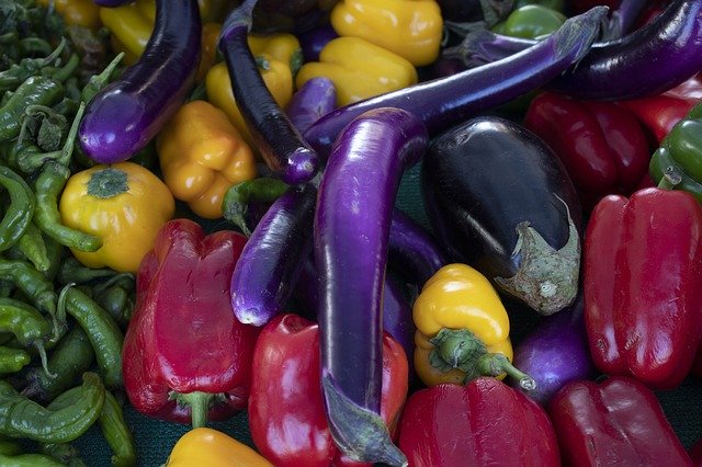 Descarga gratuita Vegetables Berenjena Bell Pepper - foto o imagen gratuita para editar con el editor de imágenes en línea GIMP