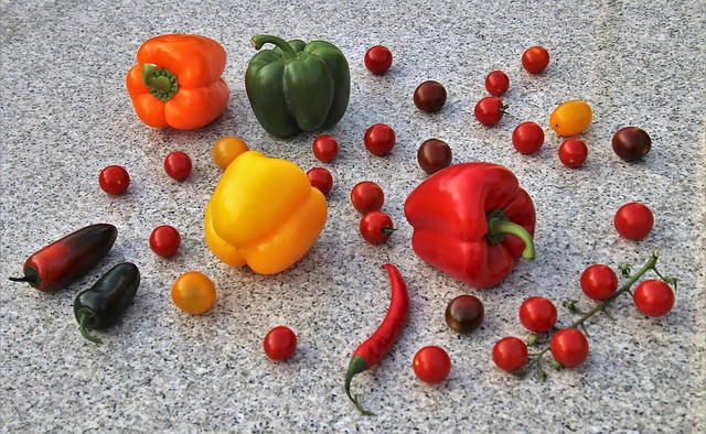 Descarga gratis verduras pimientos colorido sí imagen gratis para editar con GIMP editor de imágenes en línea gratuito