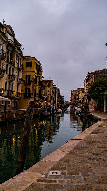 Free picture Venice Docks Italy -  to be edited by GIMP free image editor by OffiDocs