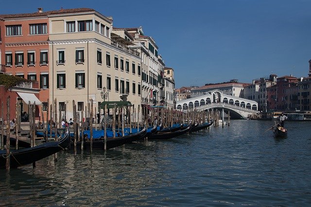 Descarga gratuita Venecia Rialto Italia - foto o imagen gratuita para editar con el editor de imágenes en línea GIMP