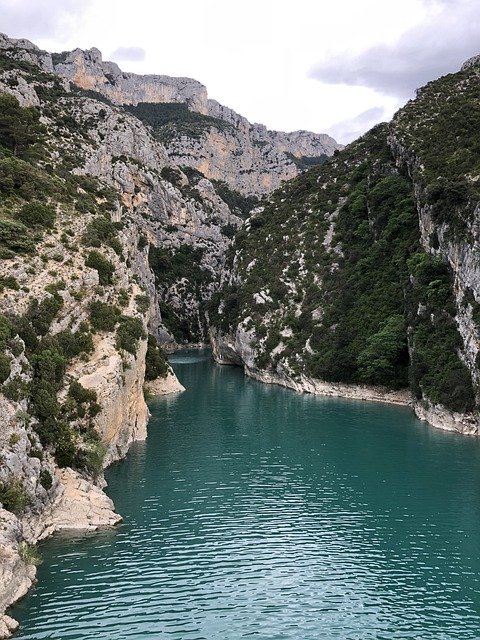 Muat turun percuma Verdon Provence Water - foto atau gambar percuma untuk diedit dengan editor imej dalam talian GIMP