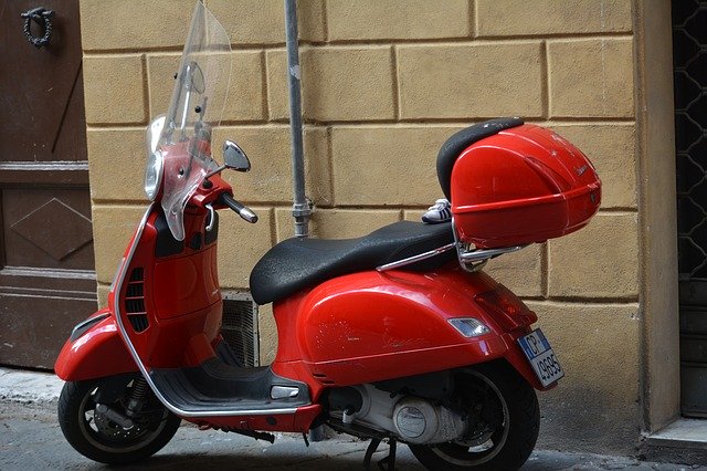 Free download Vespa Italy Scooter -  free photo or picture to be edited with GIMP online image editor