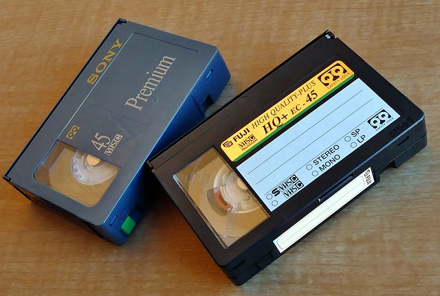 Free download vhs video cassette media old tape free picture to be edited with GIMP free online image editor