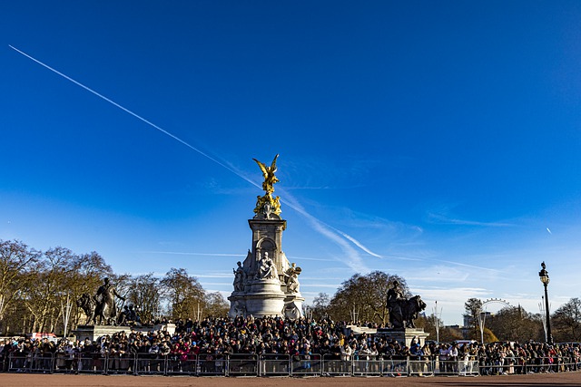 Free download victoria memorial buckingham palace free picture to be edited with GIMP free online image editor
