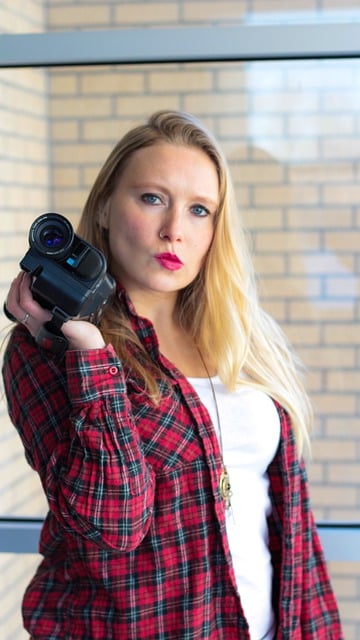 Free download video camera flannel woman free picture to be edited with GIMP free online image editor