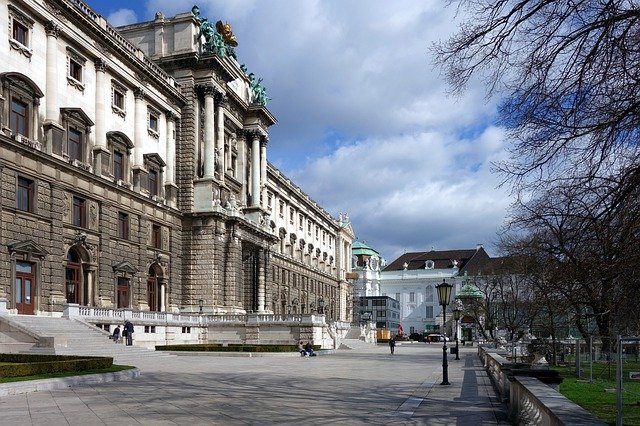 تنزيل Vienna Austria Hofburg مجانًا - صورة مجانية أو صورة لتحريرها باستخدام محرر الصور عبر الإنترنت GIMP