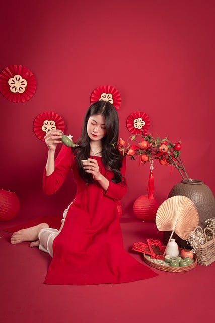 Free download vietnamese women out side fashion free picture to be edited with GIMP free online image editor