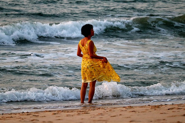 Free download vietnam mui ne sea beach woman free picture to be edited with GIMP free online image editor