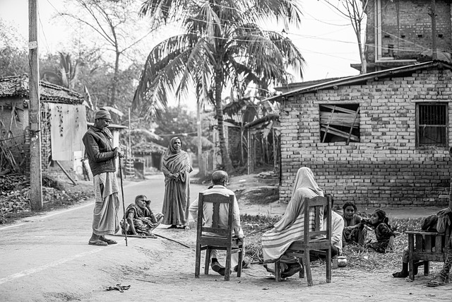Scarica gratuitamente l'immagine gratuita degli abitanti del villaggio della campagna indiana da modificare con l'editor di immagini online gratuito GIMP
