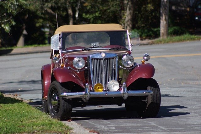 ດາວ​ໂຫຼດ​ຟຣີ Vintage Car Sports Convertible - ຮູບ​ພາບ​ຟຣີ​ຫຼື​ຮູບ​ພາບ​ທີ່​ຈະ​ໄດ້​ຮັບ​ການ​ແກ້​ໄຂ​ກັບ GIMP ອອນ​ໄລ​ນ​໌​ບັນ​ນາ​ທິ​ການ​ຮູບ​ພາບ​