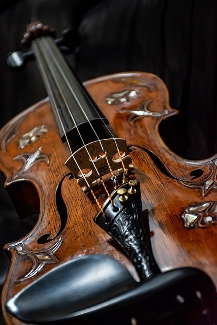 قم بتنزيل صورة مجانية لموسيقى سلاسل الكمان ليتم تحريرها باستخدام محرر الصور المجاني على الإنترنت من GIMP
