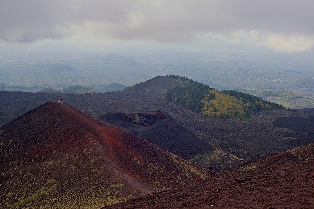 Descarga gratuita Volcano Etna Lava: foto o imagen gratuita para editar con el editor de imágenes en línea GIMP