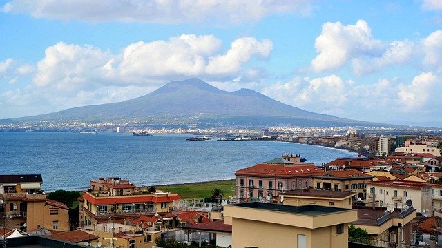免费下载意大利维苏威火山 - 使用 GIMP 在线图像编辑器编辑的免费照片或图片