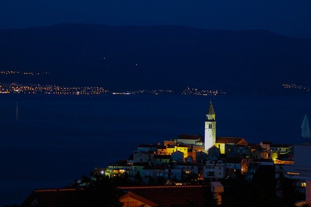 Gratis download Vrbnik Kroatië Stad - gratis foto of afbeelding om te bewerken met GIMP online afbeeldingseditor
