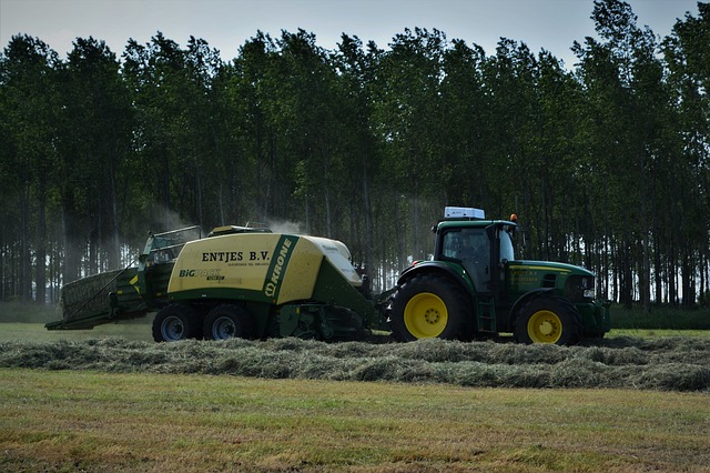 Free download wage operating landscape agriculture free picture to be edited with GIMP free online image editor