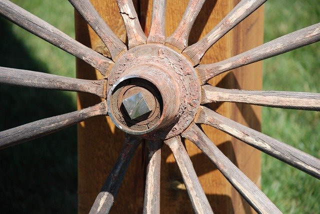 Free download Wagon Wheel Old Antique -  free photo or picture to be edited with GIMP online image editor