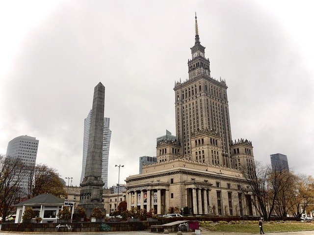 무료 다운로드 Warsaw Pkin Poland - 무료 사진 또는 GIMP 온라인 이미지 편집기로 편집할 사진