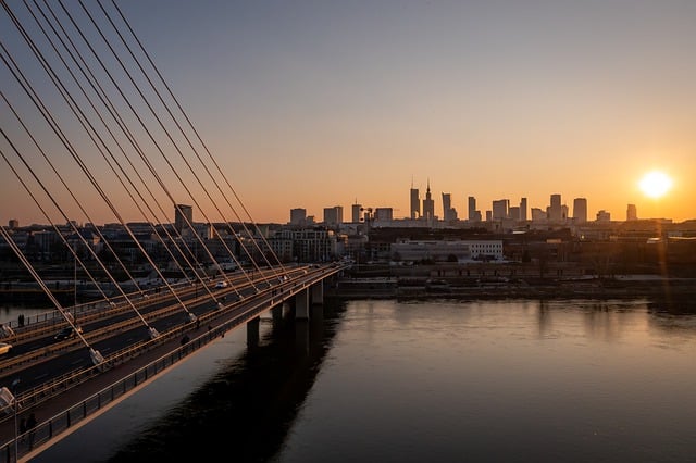 Téléchargement gratuit de l'image gratuite du pont de la rivière Varsovie Pologne Wisla à modifier avec l'éditeur d'images en ligne gratuit GIMP