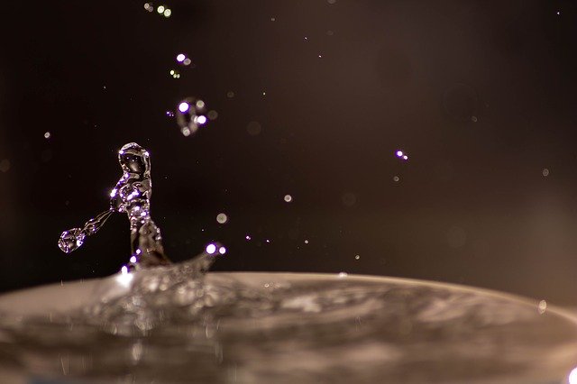 Bezpłatne pobieranie Kropla wody - darmowy szablon zdjęć do edycji za pomocą internetowego edytora obrazów GIMP