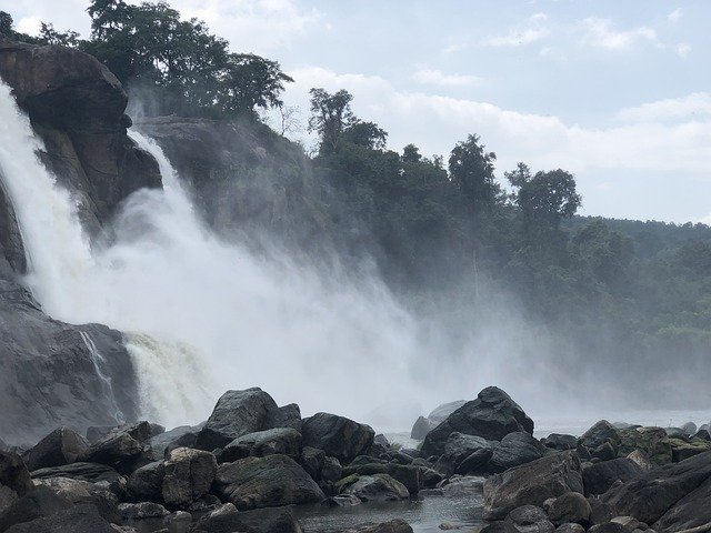 Скачать бесплатно Waterfall Kerala - бесплатно фото или картинку для редактирования с помощью онлайн-редактора изображений GIMP