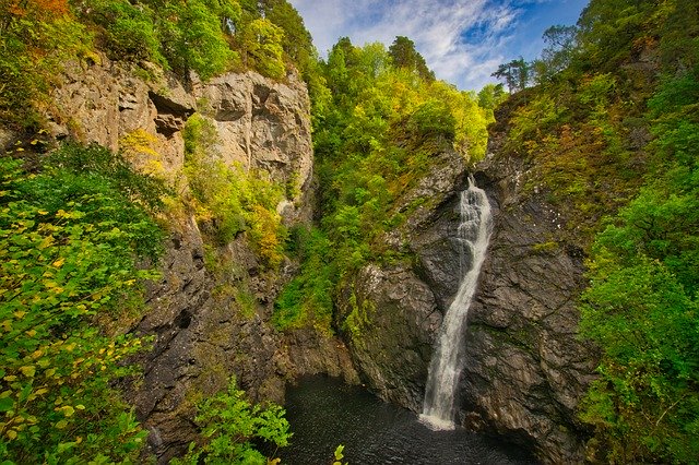 Unduh gratis Waterfall Rock Nature - foto atau gambar gratis untuk diedit dengan editor gambar online GIMP