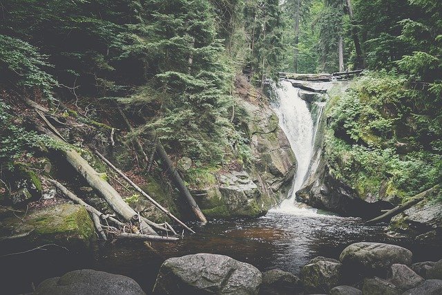 Waterfall Rocks Water 무료 다운로드 - 무료 사진 또는 GIMP 온라인 이미지 편집기로 편집할 사진