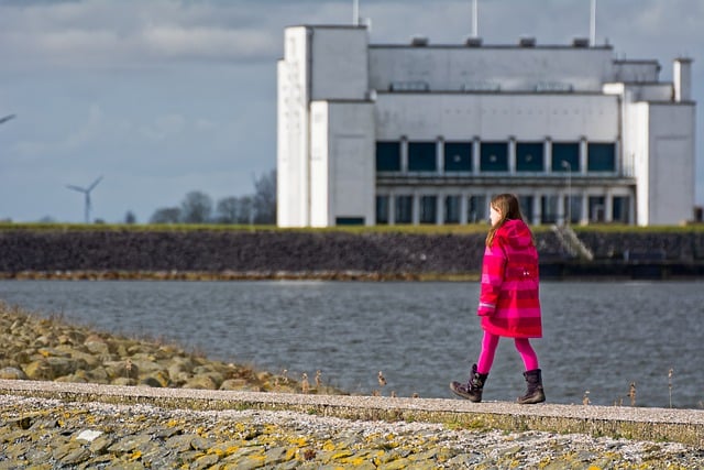 Free download water ijsselmeer girl pink leisure free picture to be edited with GIMP free online image editor