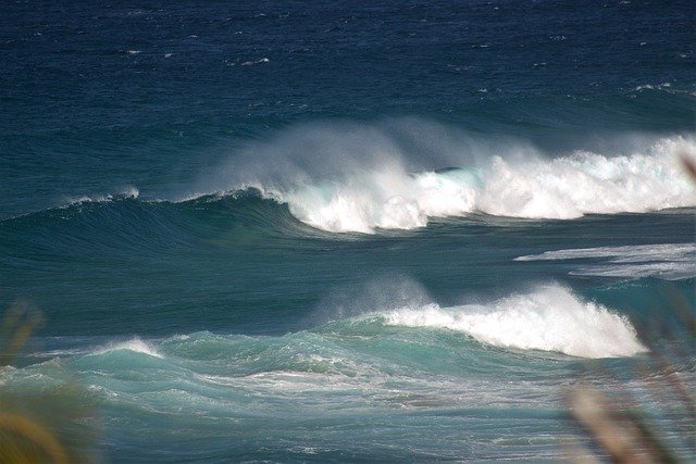 Free download Waves Ocean -  free photo or picture to be edited with GIMP online image editor