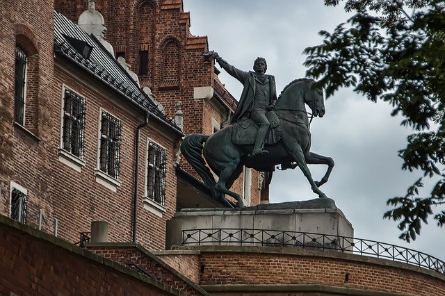 Free download Wawel Krakow Poland -  free photo or picture to be edited with GIMP online image editor