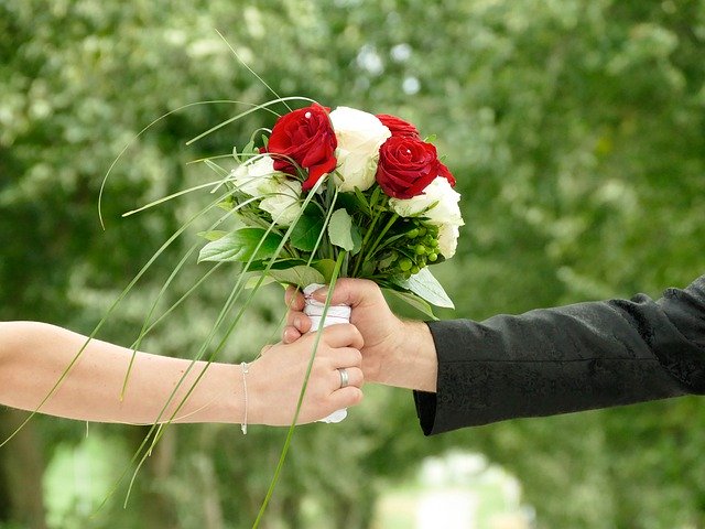 Download gratuito Wedding Flowers Bouquet: foto o immagine gratuita da modificare con l'editor di immagini online GIMP